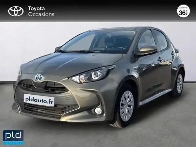 Bronze impérial (m) Occasion 2021 Toyota Yaris Hybrid Berline | 15 990 € (Bon prix) - Image 1/4