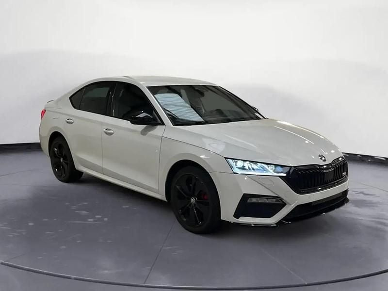 Blanc Occasion 2021 Skoda Octavia RS Berline | 28 490 € - Image 1/4