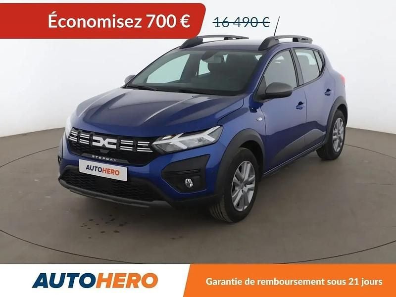 Bleu Utilisé 2023 Dacia Sandero Expression Citadine | 15 790 € (Prix juste) - Image 1/2