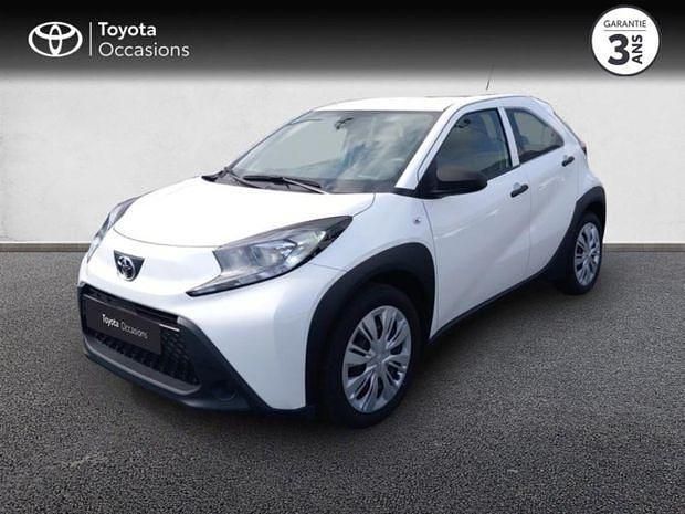Blanc Utilisé 2023 Toyota Aygo Business Edition Citadine | 15 490 € (Prix assez cher) - Image 1/4