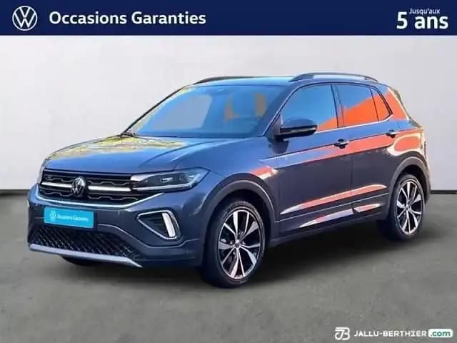 Gris cendré métallisée Utilisé 2025 VW T-Cross R-line Edition SUV | 26 890 € (Prix juste) - Image 1/4