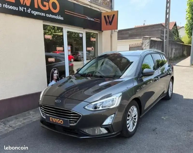 Gris Utilisé 2018 Ford Focus Titanium X Break | 12 490 € (Prix juste) - Image 1/4