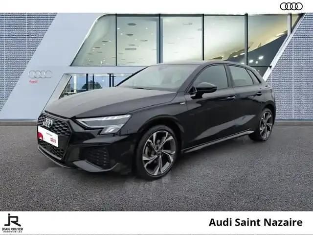Occasion Audi A3 S-Line 10 ch (7 kW) 2022 Noir mythic metal Berline