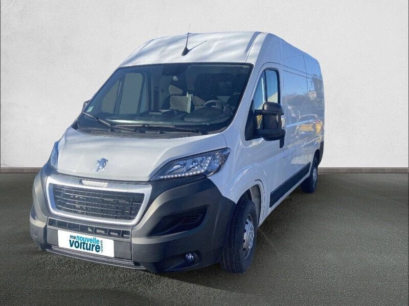 Blanc Utilisé 2024 Peugeot Boxer S Van | 28 872 € (Prix assez cher) - Image 1/4