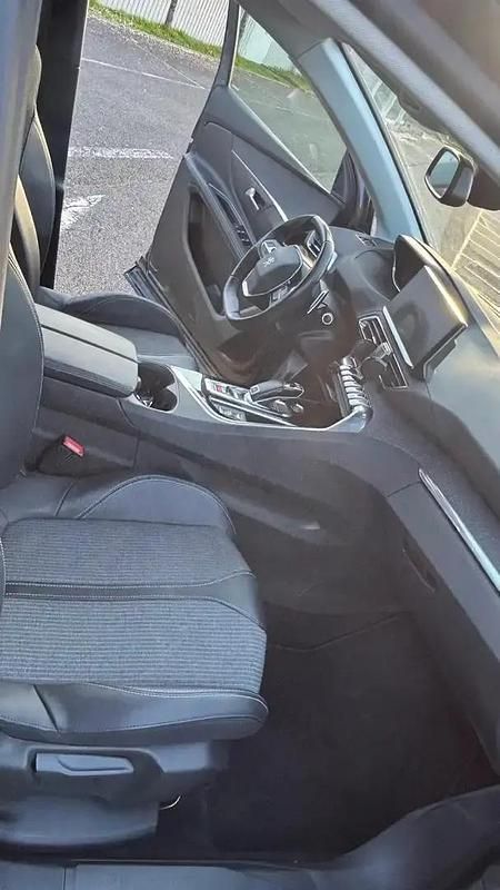 Utilisé 2022 Peugeot 5008 Allure Monospace | 20 990 € (Super prix) - Image 1/4