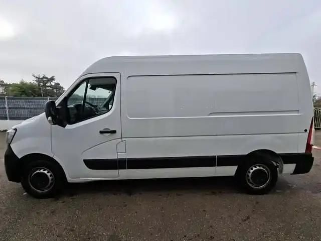 Occasion Renault Master 135 ch (99 kW) 2024 Blanc mineral Monospace