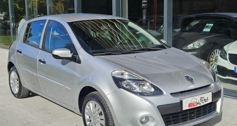 Gris Utilisé 2010 Renault Clio III Authentique Citadine | 5 990 € (Prix juste) - Image 1/4