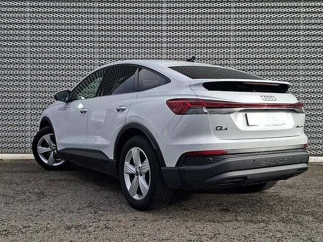 Occasion Audi Q4 Sportback e-tron Design 11 kW (15 ch) 2024 Blanc glacier métallisé SUV