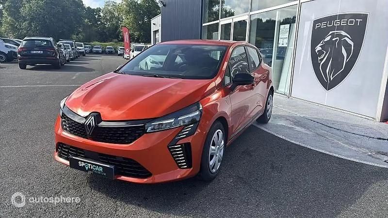 Orange Utilisé 2023 Renault Clio V Evolution Berline | 15 799 € (Prix juste) - Image 1/4