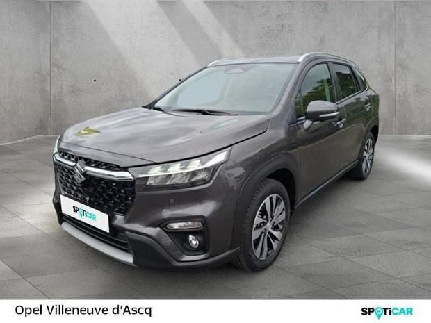 Utilisé 2025 Suzuki SX4 S-Cross Style SUV | 27 290 € (Prix juste) - Image 1/4