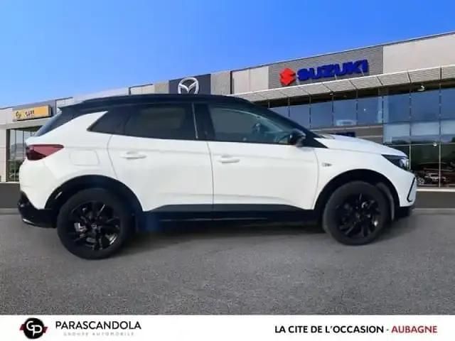 Occasion Opel Grandland X 2023 Blanc arktis brillant/toit noir karbon SUV