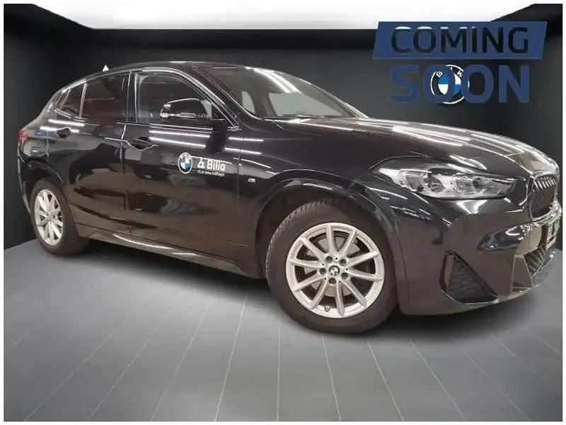 Noir Utilisé 2022 BMW X2 Sport Line SUV | 31 784 € (Prix juste) - Image 1/4