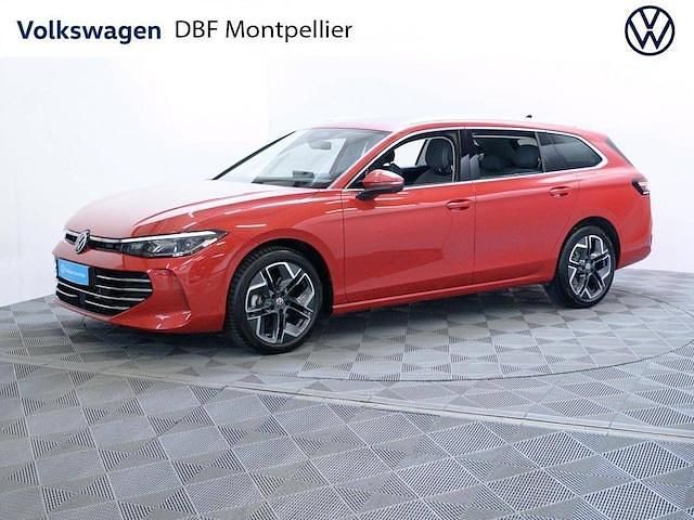 Rouge Utilisé 2024 VW Passat Elegance Coupé | 37 880 € (Prix cher) - Image 1/4
