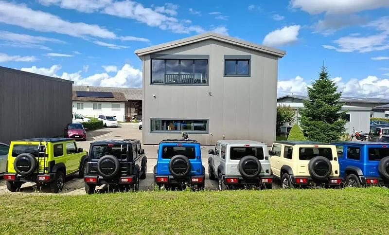 Utilisé 2024 Suzuki Jimny SUV | 49 900 € (Prix cher) - Image 1/4