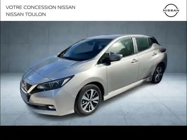 Gris perle Utilisé 2020 Nissan Leaf Acenta Citadine | 14 900 € (Prix juste) - Image 1/4