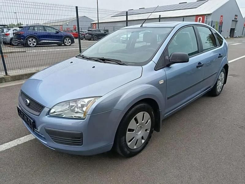 Bleu Utilisé 2006 Ford Focus Trend Berline | 3 700 € (Super prix) - Image 1/4