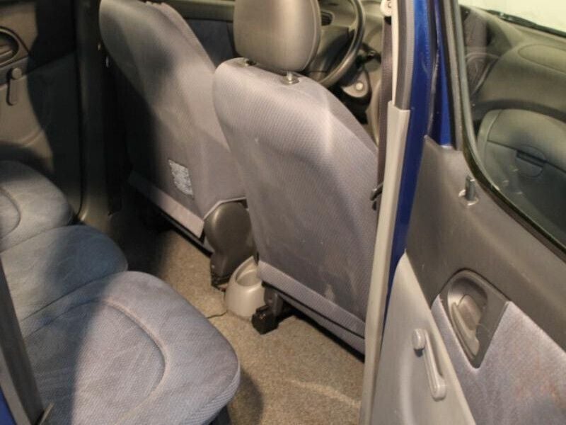 Occasion Toyota Yaris Terra 75 ch (55 kW) 2003 Bleu Citadine