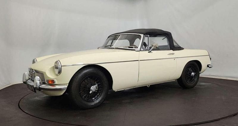 Occasion MG B 1967 Blanc Cabriolet
