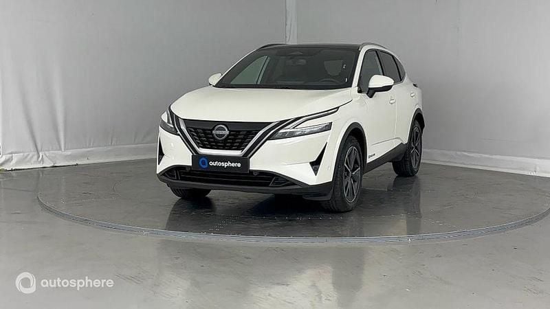 Blanc Nouvelle 2024 Nissan Qashqai Tekna SUV | 33 499 € (Prix assez cher) - Image 1/4