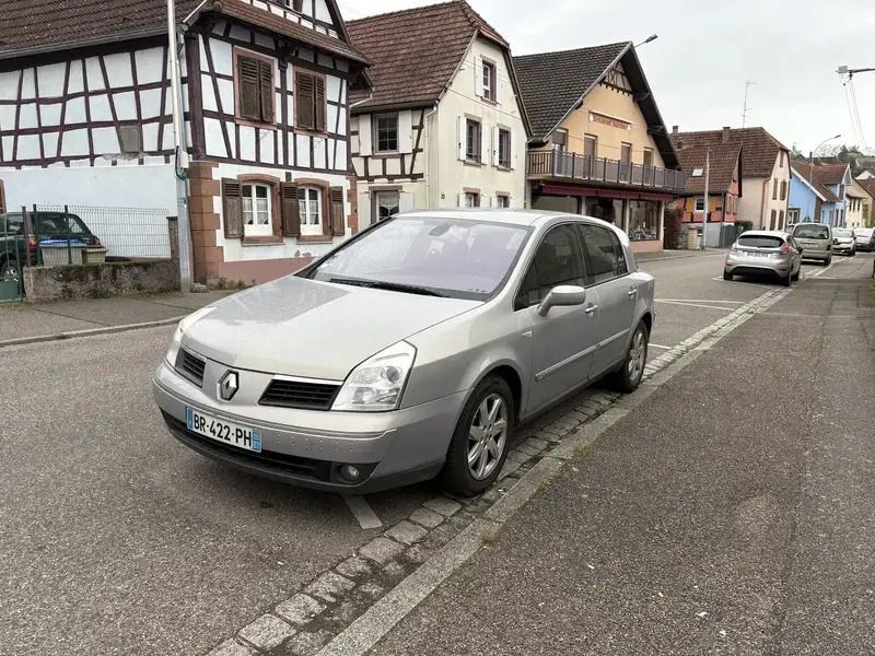 Utilisé 2008 Renault Vel Satis Expression Citadine | 2 500 € - Image 1/4