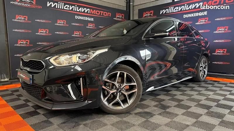 Noir Utilisé 2019 Kia ProCeed GT GT-Line Citadine | 15 990 € - Image 1/4