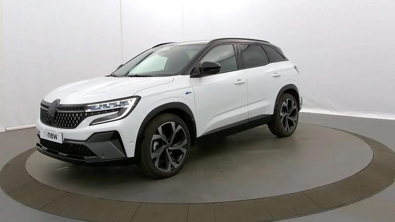 Blanc Utilisé 2024 Renault Austral Iconic Esprit Alpine SUV | 35 290 € (Prix juste) - Image 1/4