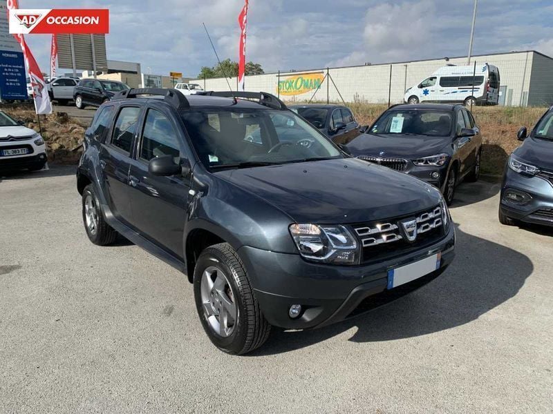 Gris Occasion 2017 Dacia Duster Lauréate SUV | 13 990 € (Prix juste) - Image 1/4