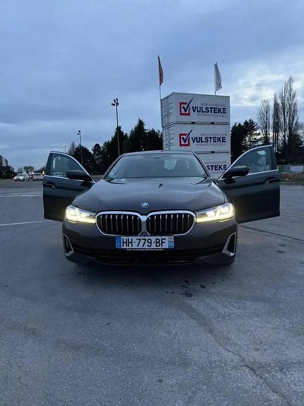 Occasion 2022 BMW 520 Luxury Line Berline | 37 000 € - Image 1/4