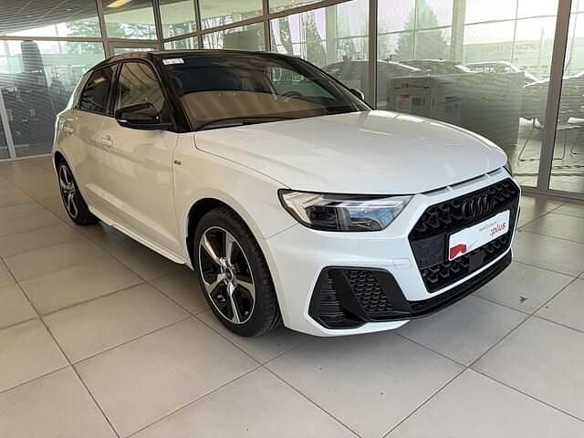 Occasion Audi A1 Sportback S-Line 110 ch (80 kW) 2024 Blanc glacier métallisé Citadine