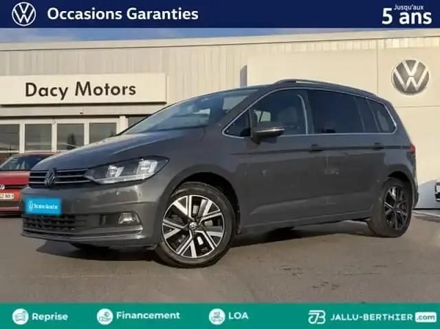 Gris dauphin métallisée Occasion 2022 VW Touran Monospace | 29 689 € (Prix cher) - Image 1/4