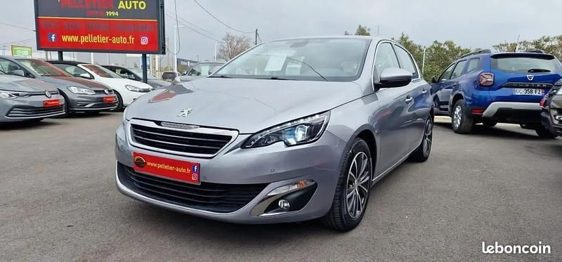 Gris Utilisé 2016 Peugeot 308 Allure Berline | 8 890 € (Prix juste) - Image 1/4