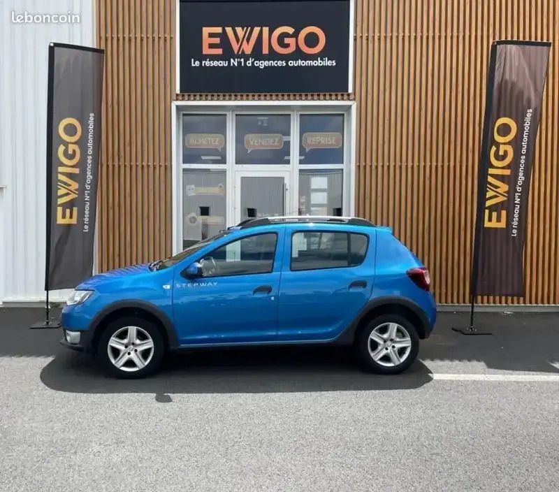 Utilisé 2016 Dacia Sandero Prestige Citadine | 10 392 € (Prix juste) - Image 1/4
