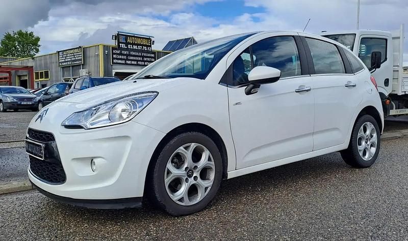Blanc Utilisé 2013 Citroën C3 Exclusive Citadine | 5 990 € (Bon prix) - Image 1/4