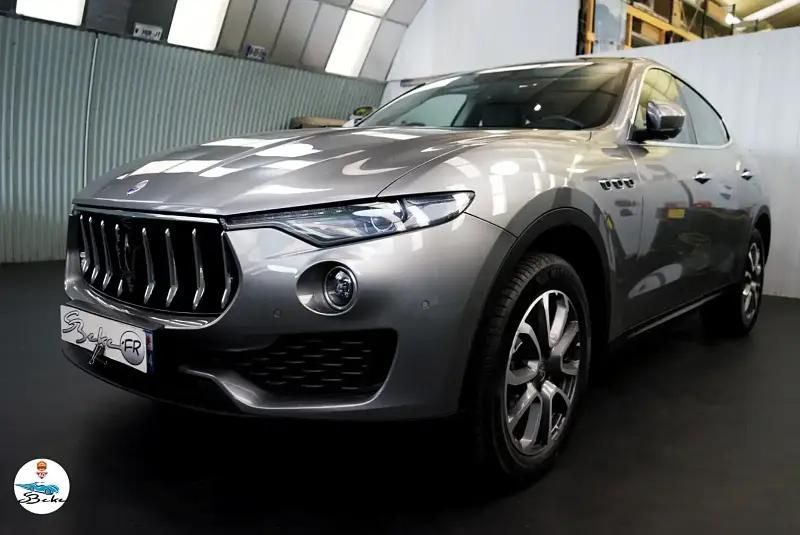 Gris Utilisé 2016 Maserati Levante SUV | 32 800 € (Prix juste) - Image 1/2