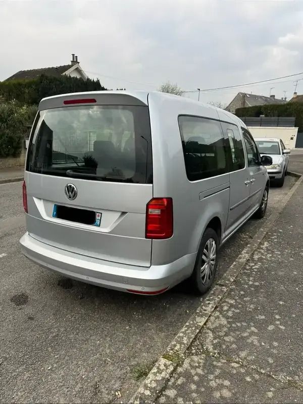 Image 2/4