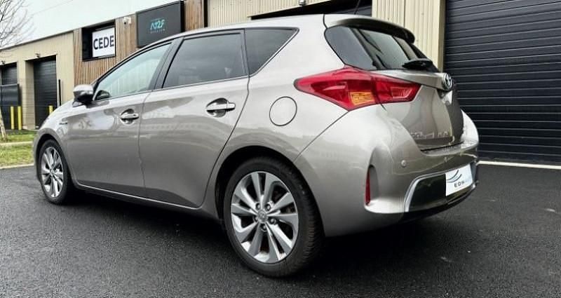 Occasion Toyota Auris Hybrid Style 137 ch (100 kW) 2015 Gris Berline