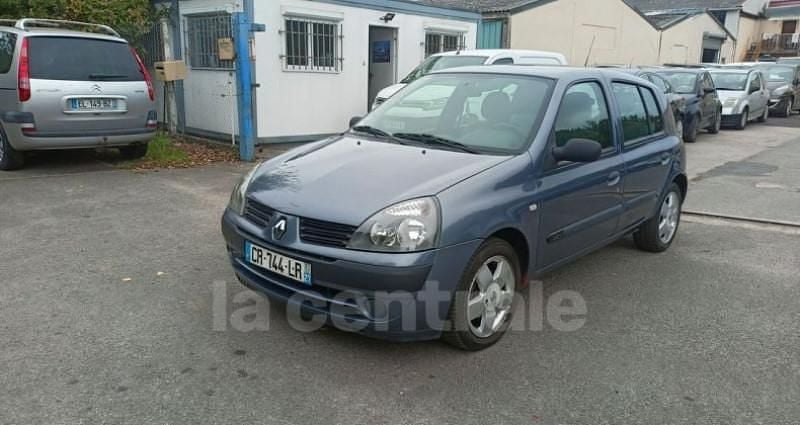 Gris Utilisé 2005 Renault Clio II Extreme Citadine | 2 700 € - Image 1/1