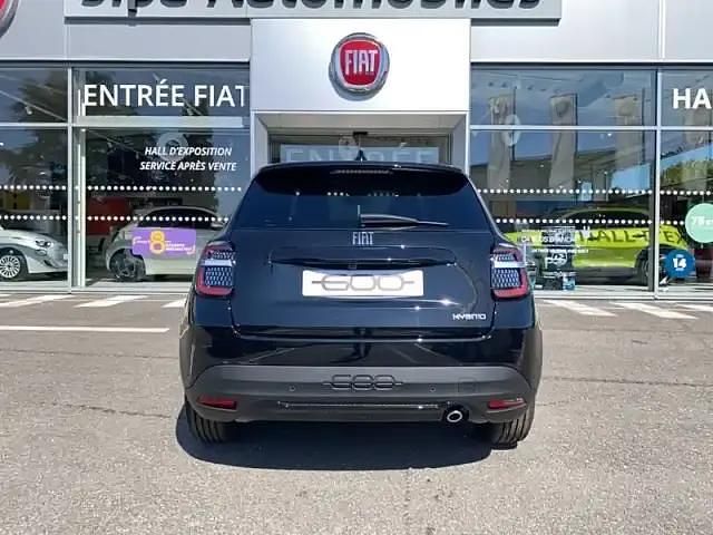 Occasion Fiat 600 110 ch (80 kW) 2025 Noir onyx Berline