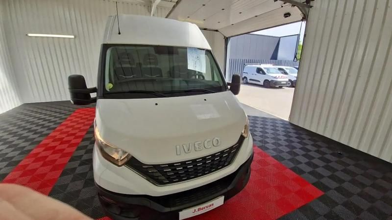 Occasion Iveco Daily 136 ch (100 kW) 2021 Blanc Van