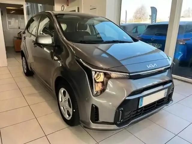 Gris meteore métallisé Utilisé 2024 Kia Picanto Active Citadine | 15 990 € (Prix juste) - Image 1/4