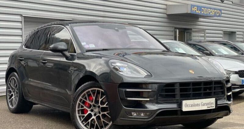 Utilisé 2017 Porsche Macan Turbo Performance Package SUV | 55 990 € (Prix juste) - Image 1/4
