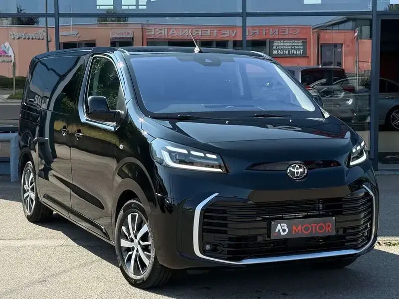 Noir Utilisé 2025 Toyota Proace Verso Break | 47 990 € - Image 1/4