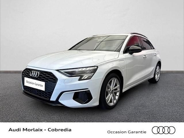 Blanc glacier métallisé Utilisé 2021 Audi A3 Sportback e-tron Design Berline | 27 890 € (Prix juste) - Image 1/4