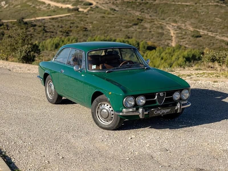 Vert Occasion 1971 Alfa Romeo GT Veloce Coupé | 47 900 € - Image 1/4