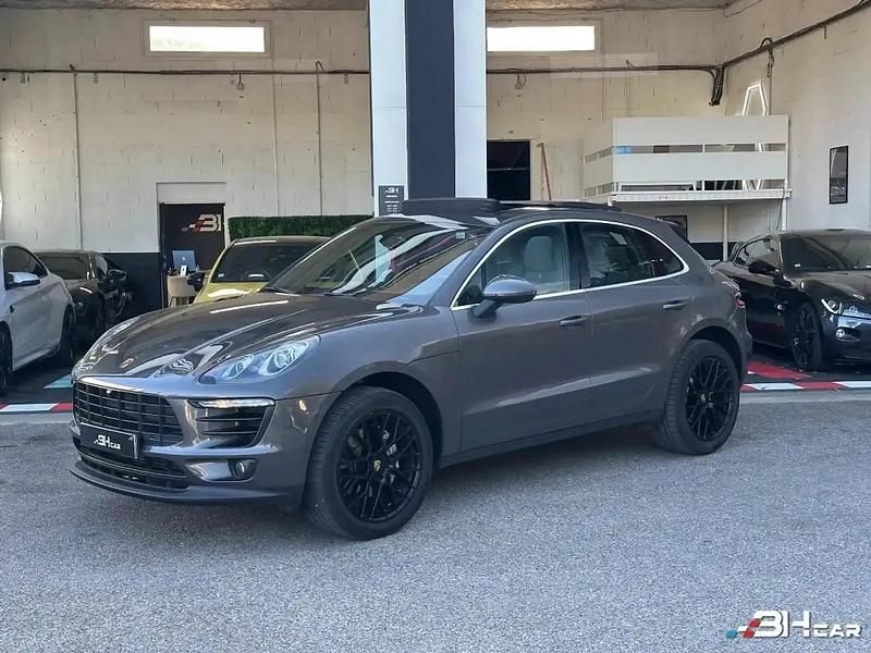 Gris Utilisé 2015 Porsche Macan SUV | 26 490 € (Prix juste) - Image 1/4