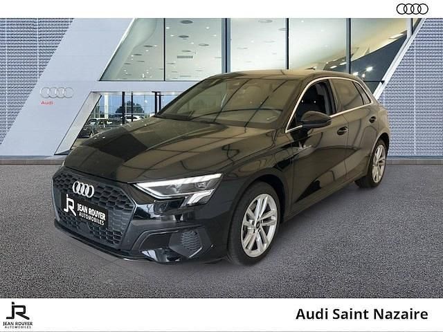 Occasion Audi A3 Sportback e-tron Business 150 ch (110 kW) 2024 Noir mythe métallisé Citadine