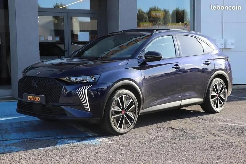 Bleu Utilisé 2025 DS Automobiles DS7 Crossback SUV | 27 990 € - Image 1/4