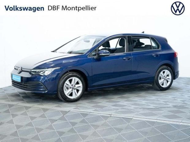 Bleu Utilisé 2024 VW Golf VIII Life Berline | 25 480 € (Prix juste) - Image 1/4