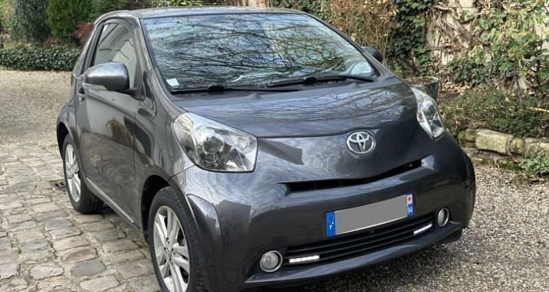 Gris Occasion 2014 Toyota iQ Citadine | 13 990 € - Image 1/4