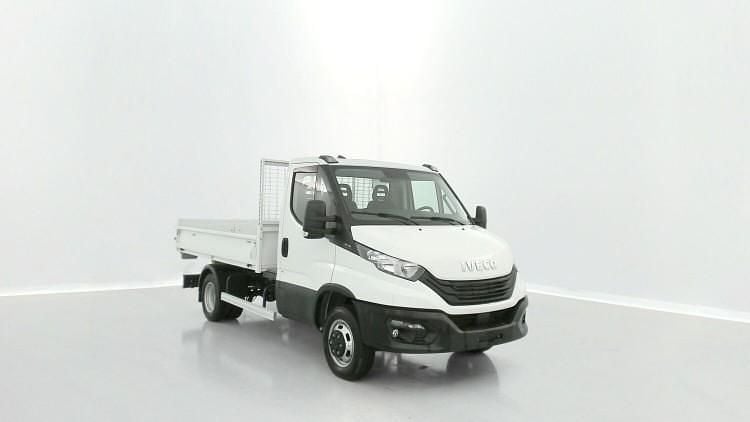 Nouvelle 2025 Iveco Daily | 64 140 € (Prix juste) - Image 1/1